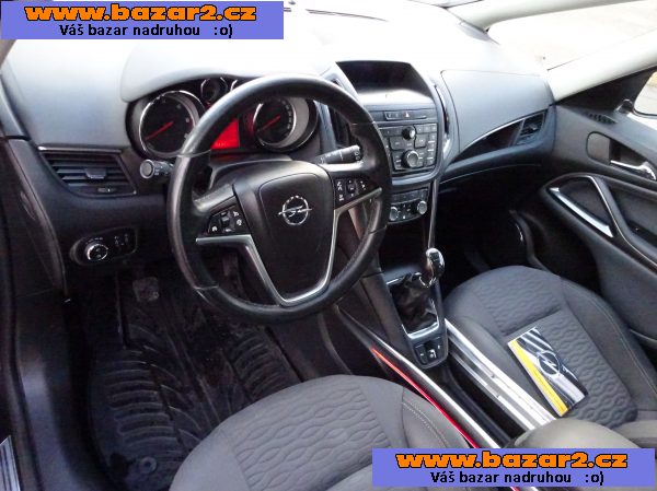 Opel Zafira Tourer 2.0 D r.v.2012 2.Maj.sev.kníž.ČR (DPH) 