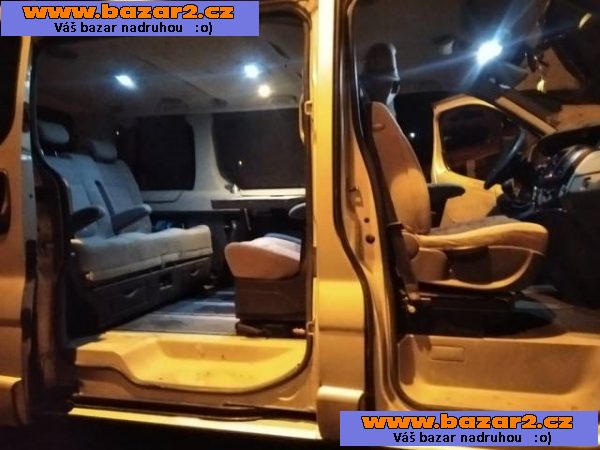 Renault trafic passenger2,5dCi r.v.7/2006 7sedade