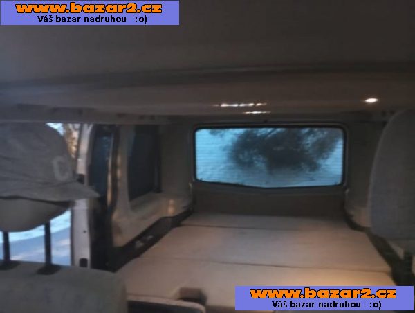 Renault trafic passenger2,5dCi r.v.7/2006 7sedade