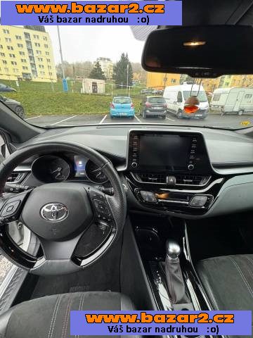 Prodej automobilu Toyota Axit