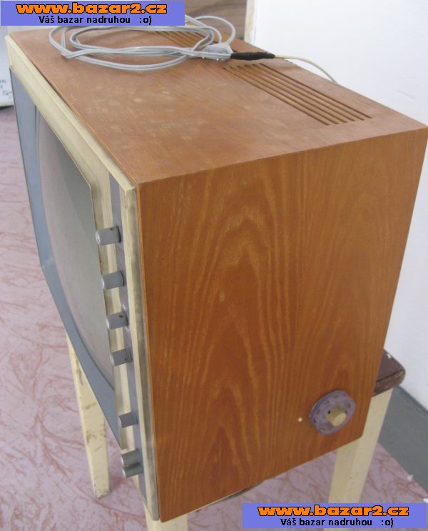 Televizor Tesla Miriam 4119-U