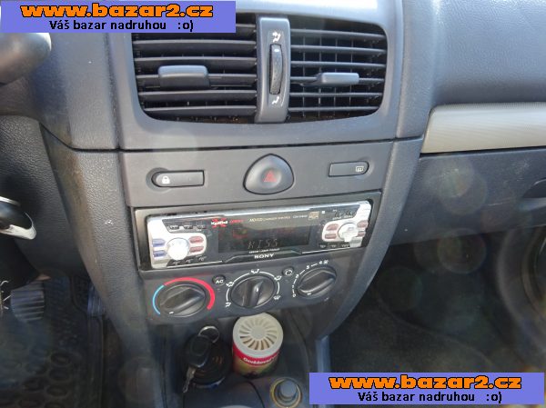 Rnault Clio 1.2i r.v.2004 stk:3/2027