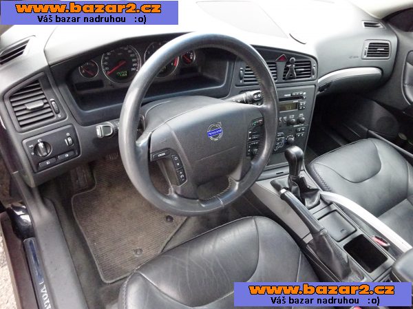 Volvo XC70 2.5T r.v.2003 (154 kw) Koupeno v ČR (DPH)