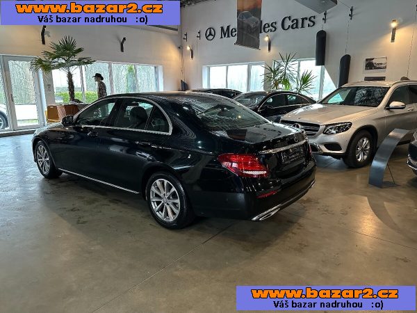 Mercedes-Benz E 220 D