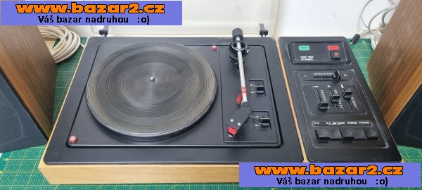 Gramofon Tesla NZC - 150