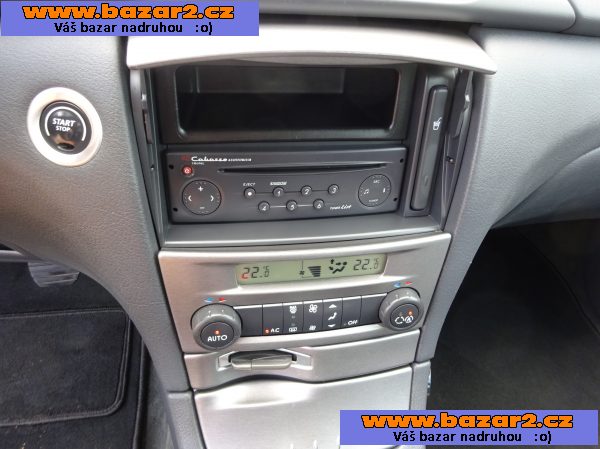 Renault Laguna 2.0i r.v.2001 2.Majitel Koupeno v ČR (103 kw)