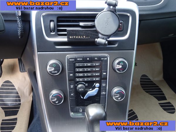 Volvo S60 2.0D r.v.2010 (120 kw) serviska Koupeno ČR