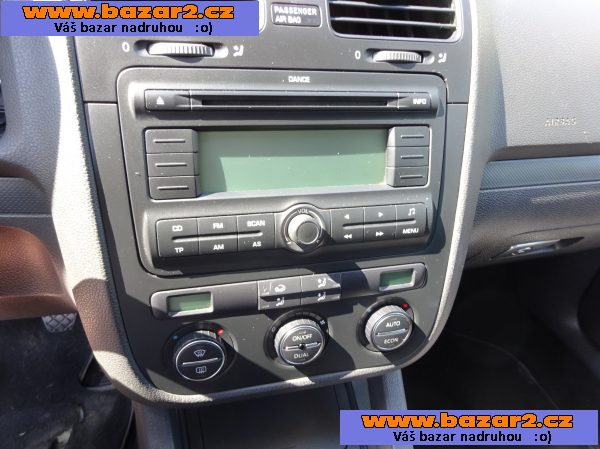 VW Golf 1.6i r.v.2007 (75 kw) klima Koupeno v ČR 