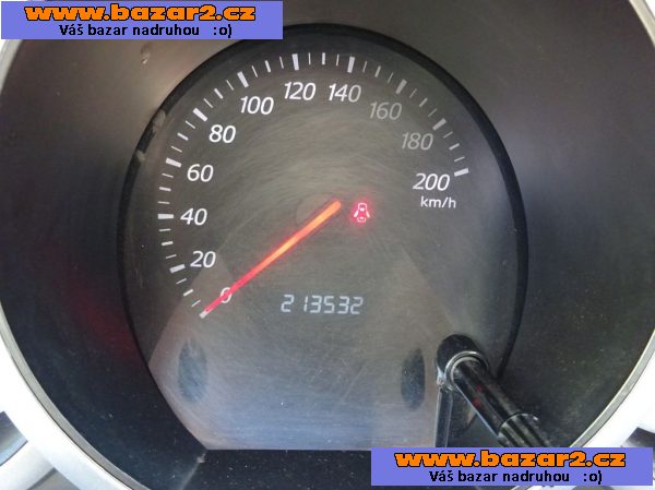 Suzuki Grand Vitara, 1,9 D (r.v. 2006)-6, inzerce-cz.cz Suzuki Grand Vitara, 1,9 D (r.v. 2006)