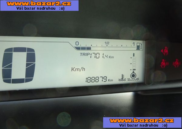 Citroen C4 1.6 HDI r.v.2010 (66 kw) Koupeno v ČR-6, inzerce-cz.cz Citroen C4 1.6 HDI r.v.2010 (66 kw) Koupeno v ČR