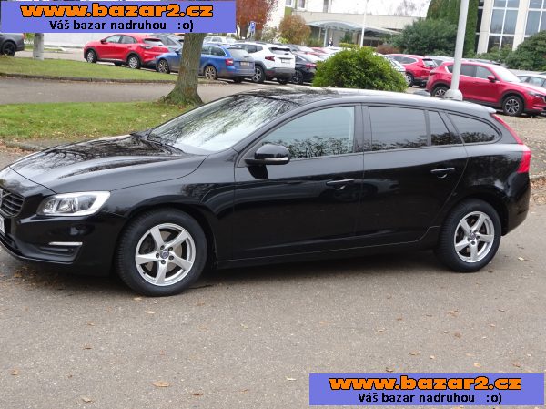 Volvo V60 2.0 D3 r.v.2016 (110 kw) servisní knížka 