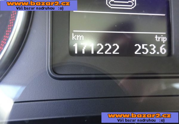 VW Caddy 2.0 TDI Life r.v.2013 (103 kw) 7 Míst Automat