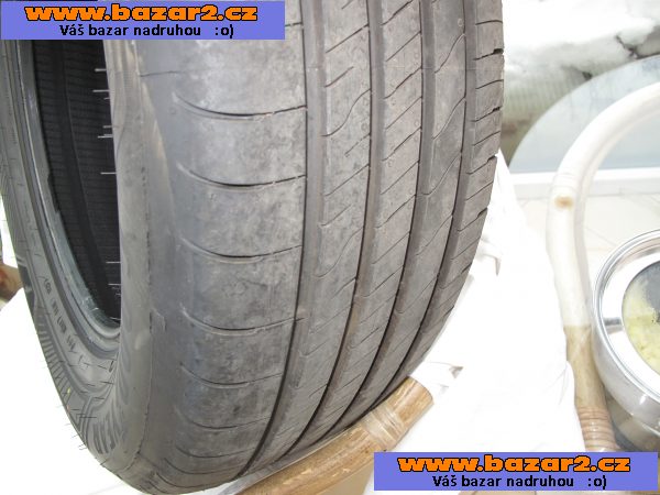 Letní pneu na větší auto - NOVÉ