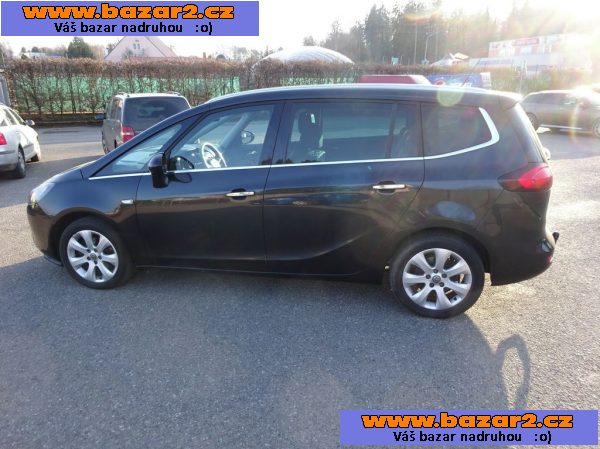Opel Zafira Tourer 2.0 CDTi r.v.2012 3.Maj.serv.kníž.ČR
