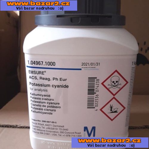 kyanid draselný, batrachotoxin, nembutal, botulotoxin, pentobarbital 