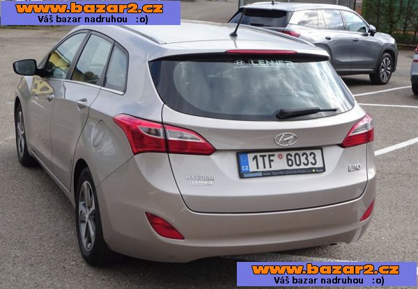 Hyundai i30 1.6i Combi r.v.2017 (88 kw) 2.Maj.ser.kníž.ČR-4, inzerce-cz.cz Hyundai i30 1.6i Combi r.v.2017 (88 kw) 2.Maj.ser.kníž.ČR