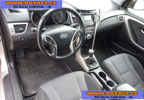 Hyundai i30 1.6i Combi r.v.2017 (88 kw) 2.Maj.ser.kníž.ČR-5, inzerce-cz.cz Hyundai i30 1.6i Combi r.v.2017 (88 kw) 2.Maj.ser.kníž.ČR