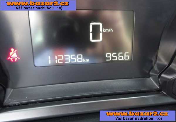 Peugeot 308 1.2 PureTech r.v.2018 (81 kw) ČR po rozvodech-6, inzerce-cz.cz Peugeot 308 1.2 PureTech r.v.2018 (81 kw) ČR po rozvodech
