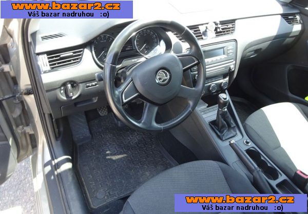 Škoda Octavia 1.6 TDI r.v.2015 (66 kw) serviska ČR