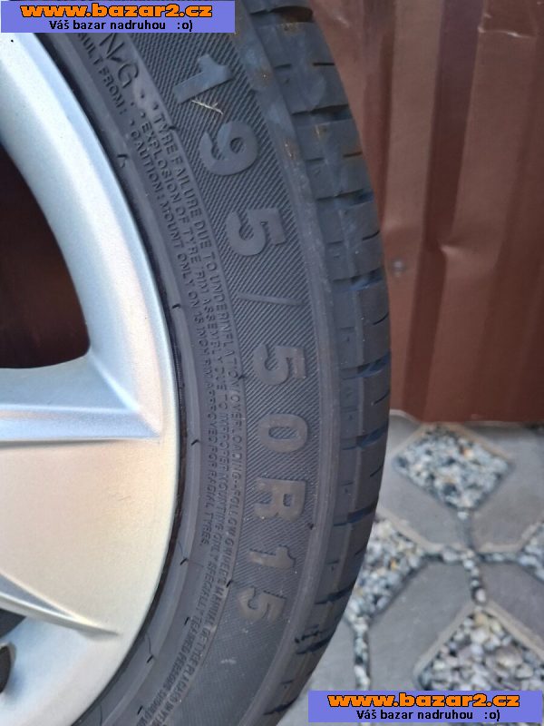 Alu kola 5x100 R15 Škoda pneu Nové 195/50 R15