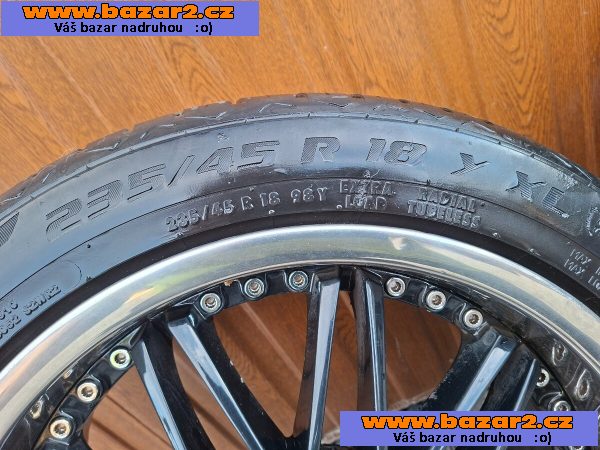 Alu kola 5x112 R18 ET: 35 8Jx18H2 pneu 235/45 R18 