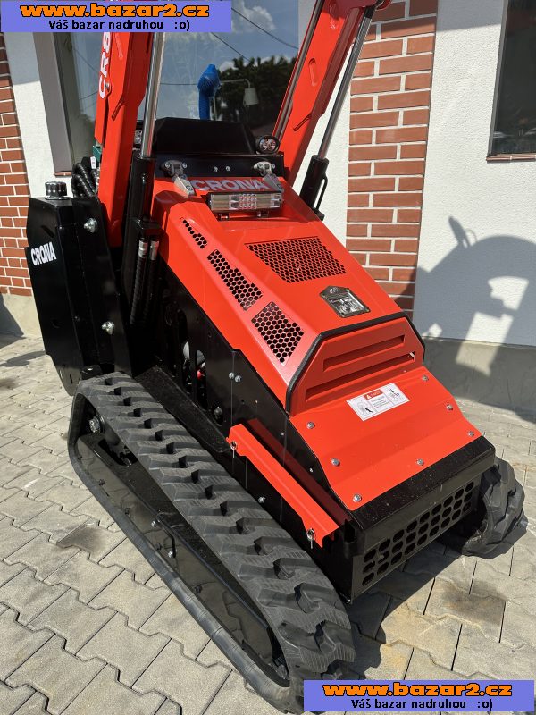 Smykový nakladač CR800- Kubota, 17,1 KW-5, inzerce-cz.cz Smykový nakladač CR800- Kubota, 17,1 KW