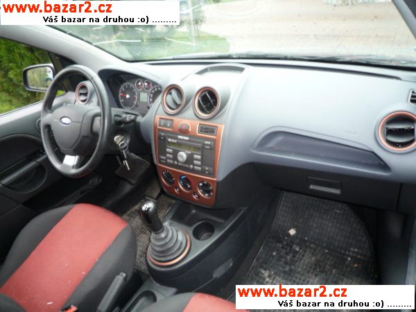 Ford Fiesta 1.25 Ghia 2008 havarovaná pojízdná 