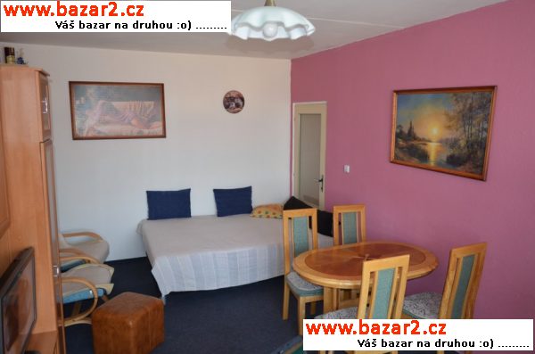 Prodej bytu 2+1, 68m2, Karlovy Vary-Stará Role