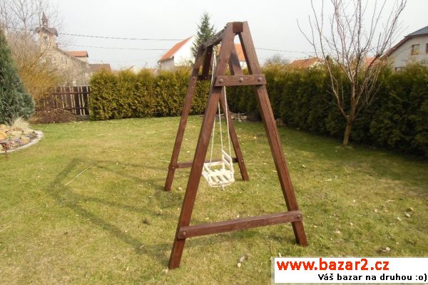 Zahradní houpačka pro děti