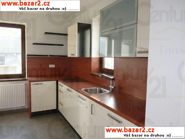 Krásná novostavba RD 5+1, terasa, pozemek 804m2, Hřebeč