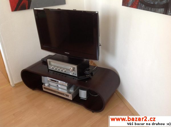 Stolek pro LCD televize a plazmy 