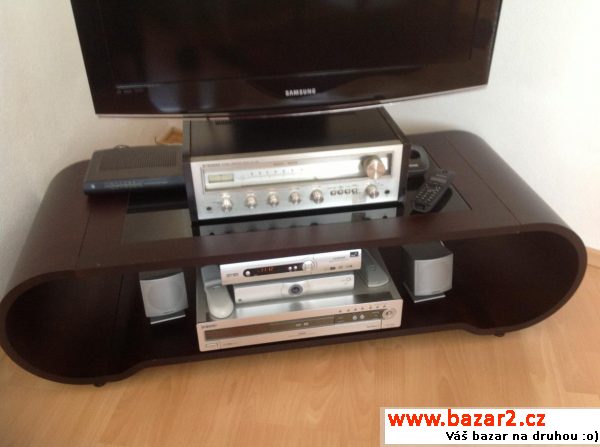 Stolek pro LCD televize a plazmy 