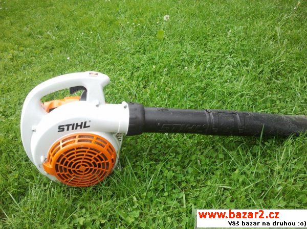 Foukač listí Stihl BG56