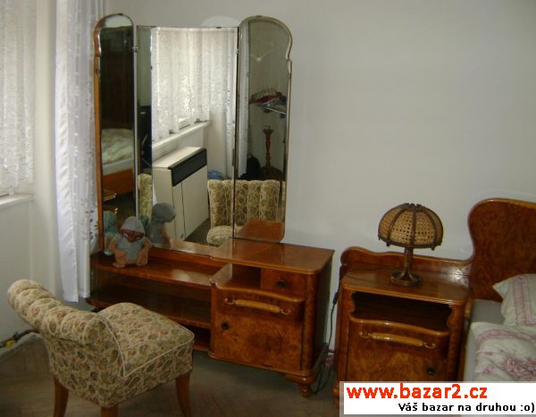 Starožitná ložnice z r. 1937
