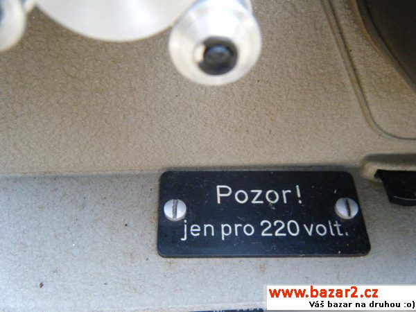Nabízím bakelit promítačku Meopta