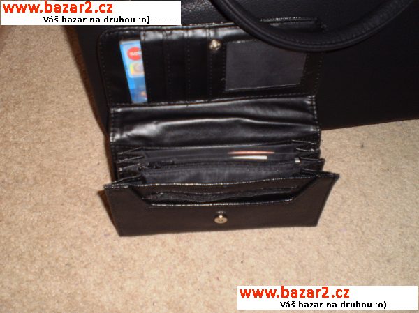 krasny set kabelky a penezky