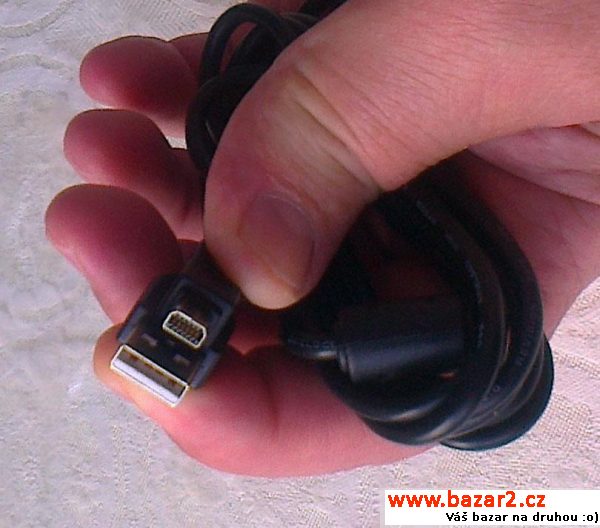 Nový USB kabel k fotoaparátu