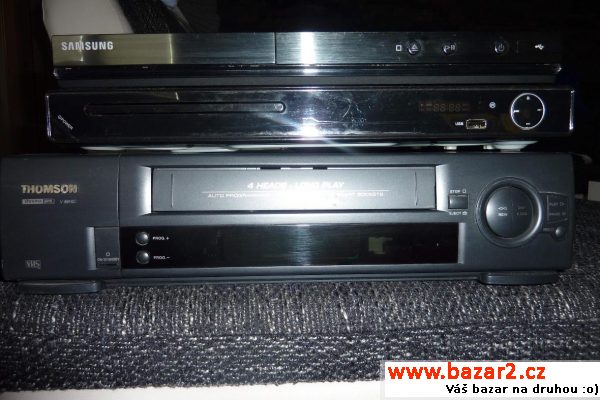 2x DVD player + 1x VHS  