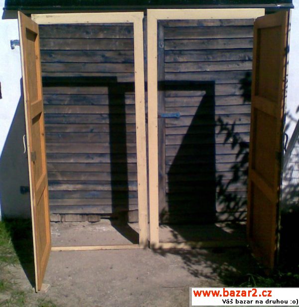 Prodám dvoje dveře od skříní