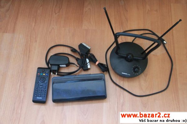 TESLA 54cm se Set Top Boxem a anten