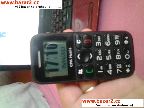 Mobilní telefon pro seniory