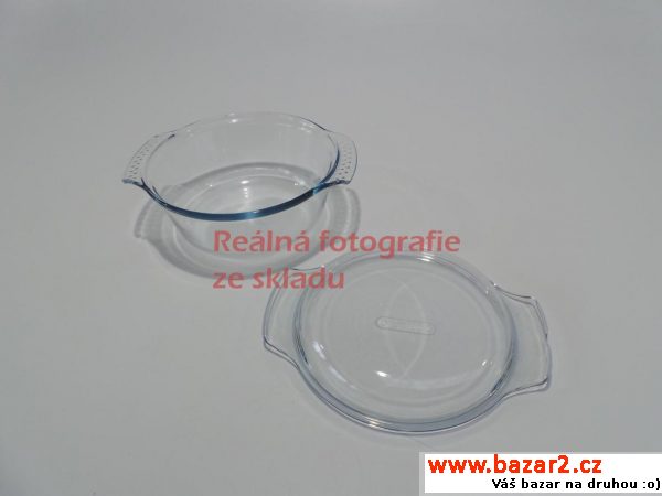 Kulatý skleněný kastrol Pyrex s poklicí
