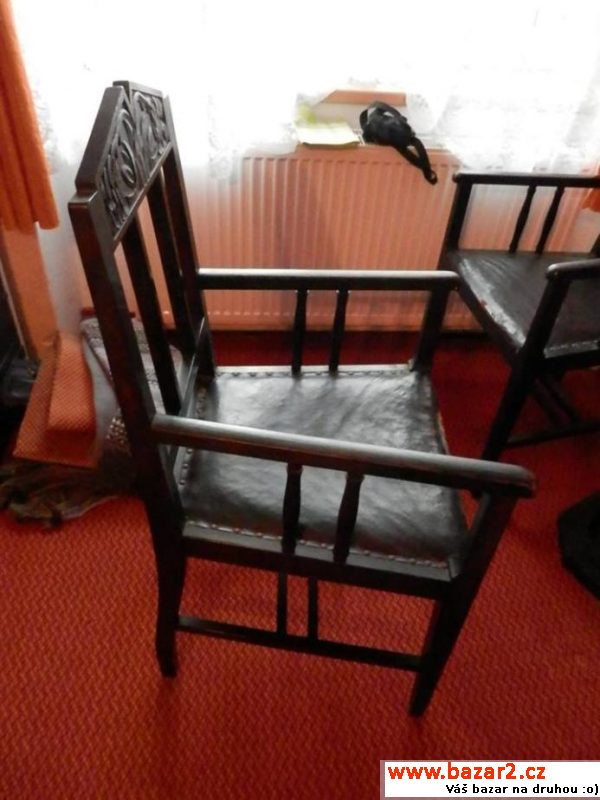 Celá obývací sestava z 19. století
