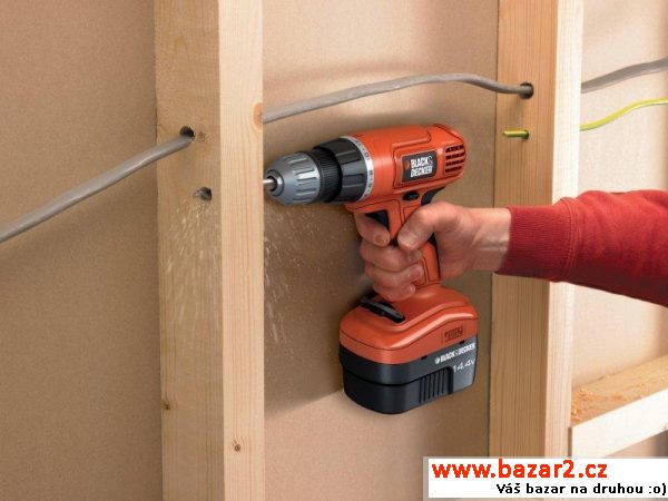 Akumulátorový šroubovák Black & Decker EPC14CA