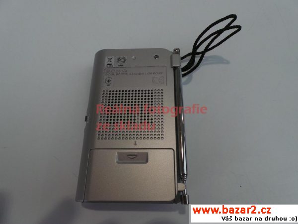 Přenosné rádio Sony ICF-S22