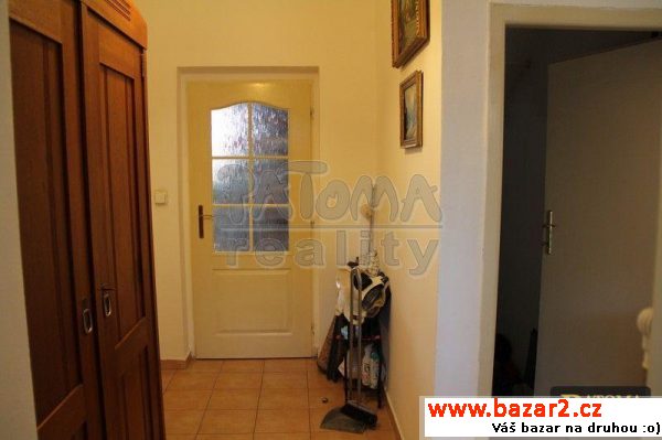 Pronájem rodinného domu 7+1, 230m2, Praha 9 -
