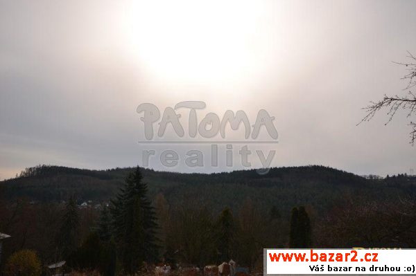 E - Stavební pozemek o velikosti 1027 m²,  Luka