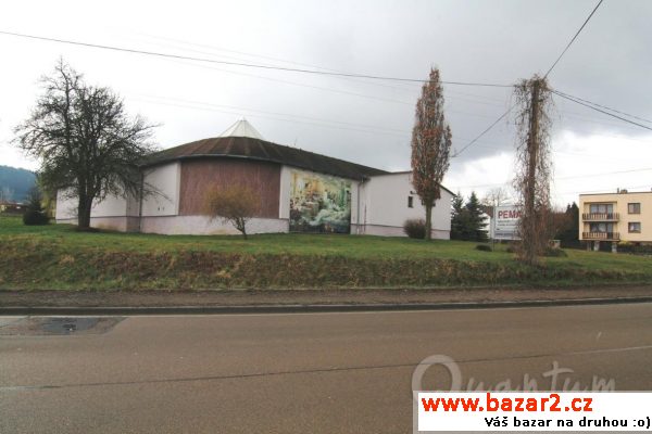 Komerční objekt  679 m2, prodejna, 