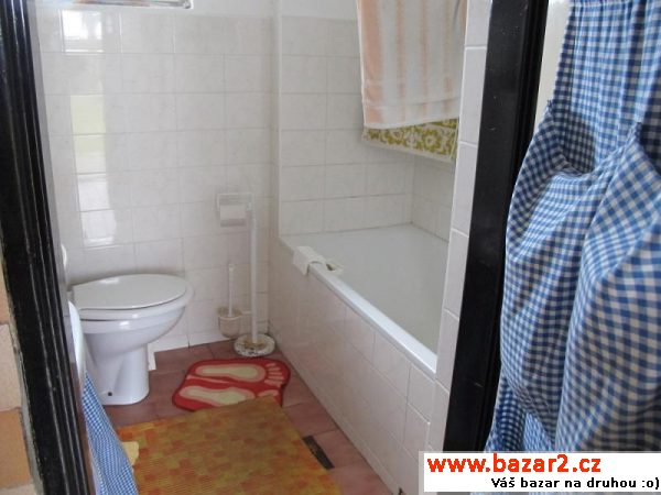 Nabízíme pronájem celoročně obyvatelné chalupy s