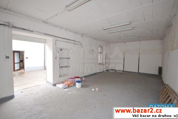 Pronájem skladového areálu 486 m2 v Praze 8 LIbeň